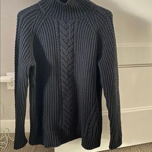Lululemon turtleneck
